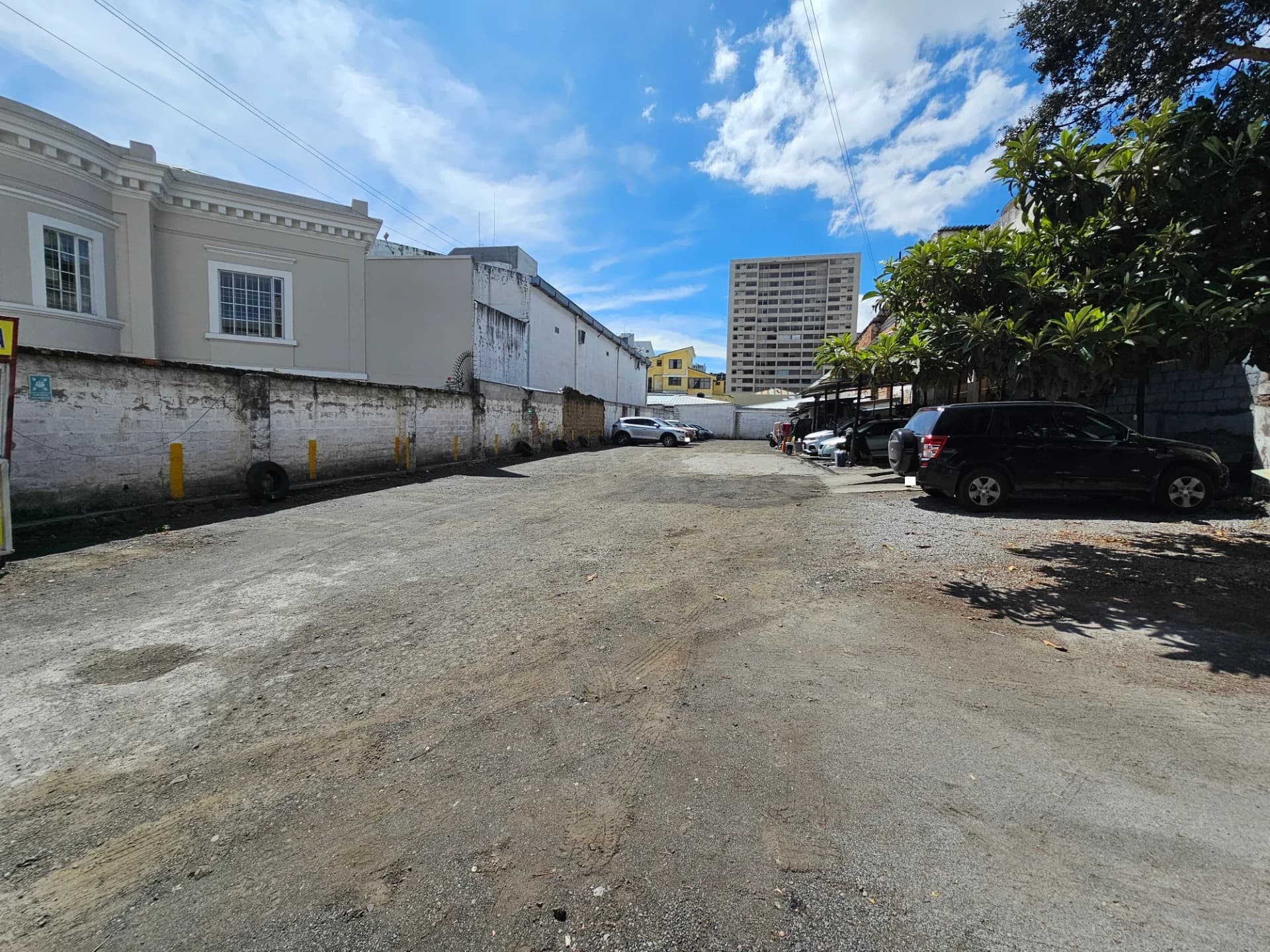 ESPECTACULAR TERRENO AV. ORELLANA QUITO — imagen 8