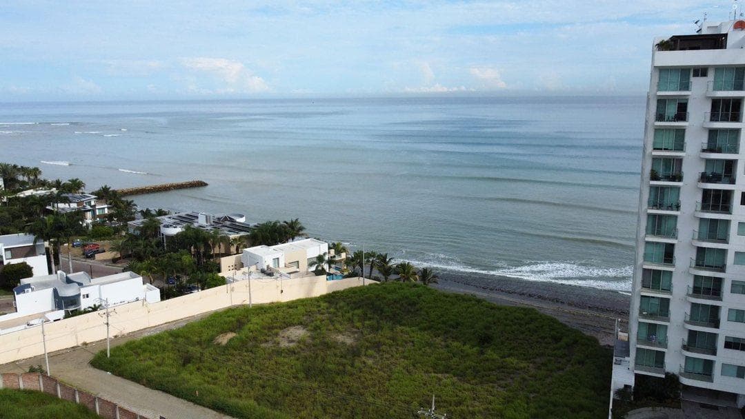 Terreno en venta en Manta, Manabí