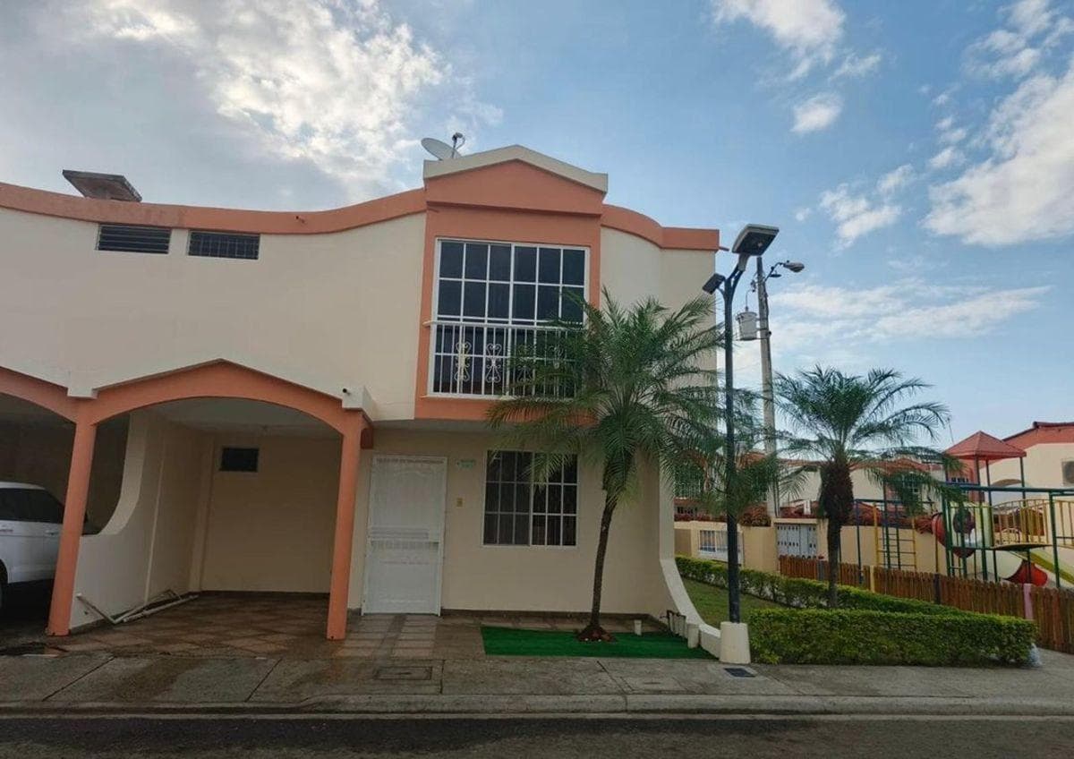 Casa en venta en Manta, Manabí