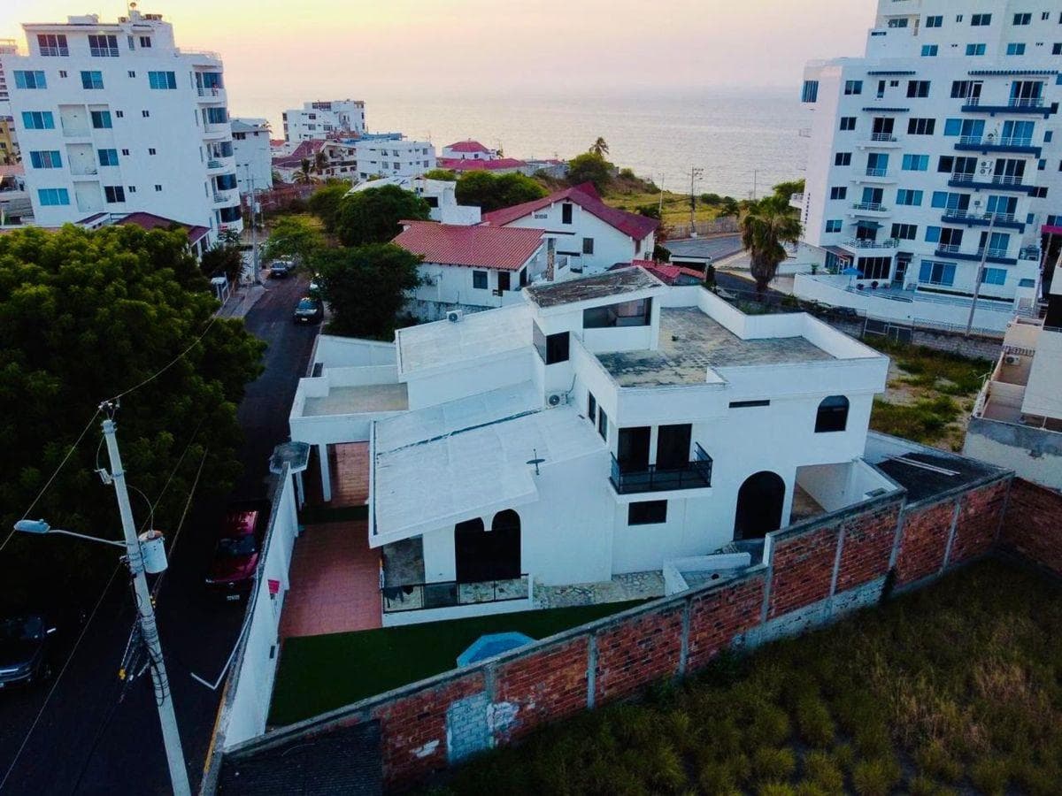 Casa en venta en Manta, Manabí