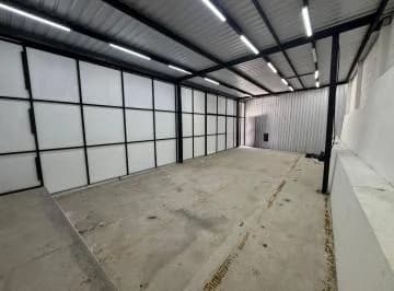 Terreno con Bodega en Renta, Azuay — imagen 2