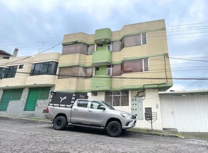De Oportunidad Venta Departamento / Puengasí — imagen 1