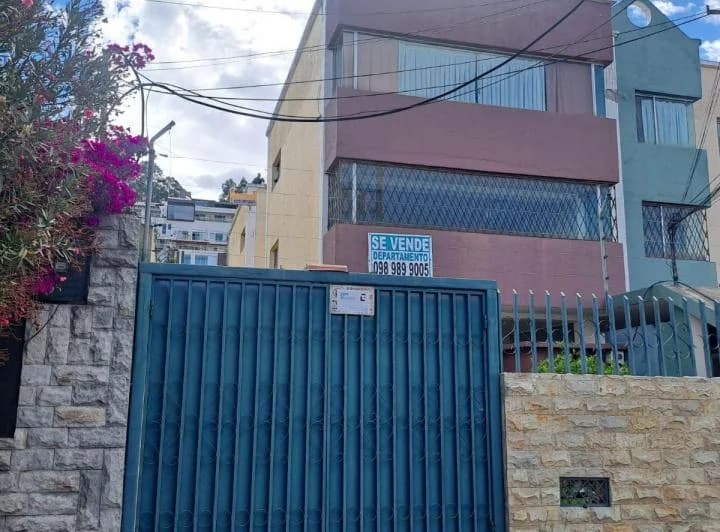 Amplio Departamento en Venta de 3 Dorm. Sector La Armenía — imagen 1
