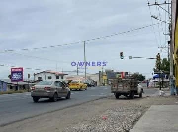 Alquiler Terreno Av Eleodoro Solorzano y Calle 39 Al Lado de Disensa en La Libertad - Santa Elena — imagen 2