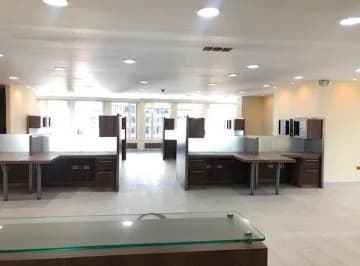 Vendo Oficina, Ubicada en La Av Amazonas y Naciones Unidas, 310 m² — imagen 5