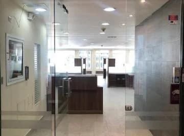 Vendo Oficina, Ubicada en La Av Amazonas y Naciones Unidas, 310 m² — imagen 4