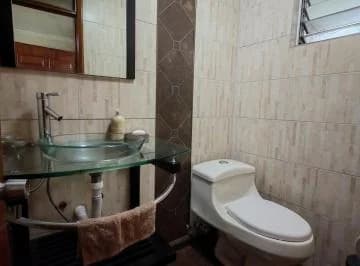 Casa en Venta 4 Dorm. 215 m² - Sector California Alta - Quito — imagen 2