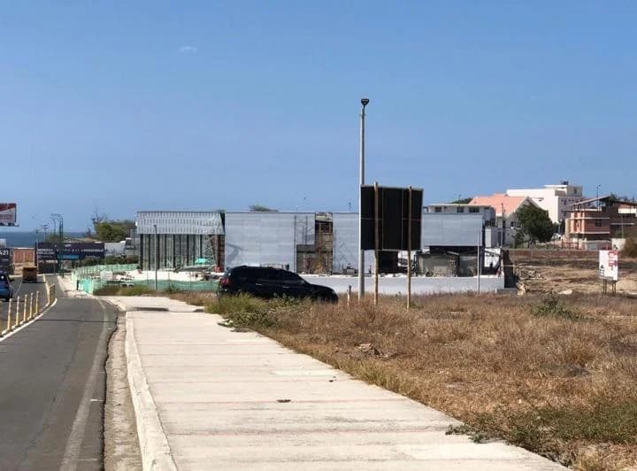 Terreno de Alquiler en Manta Zona Barbasquillo, Manabí — imagen 1