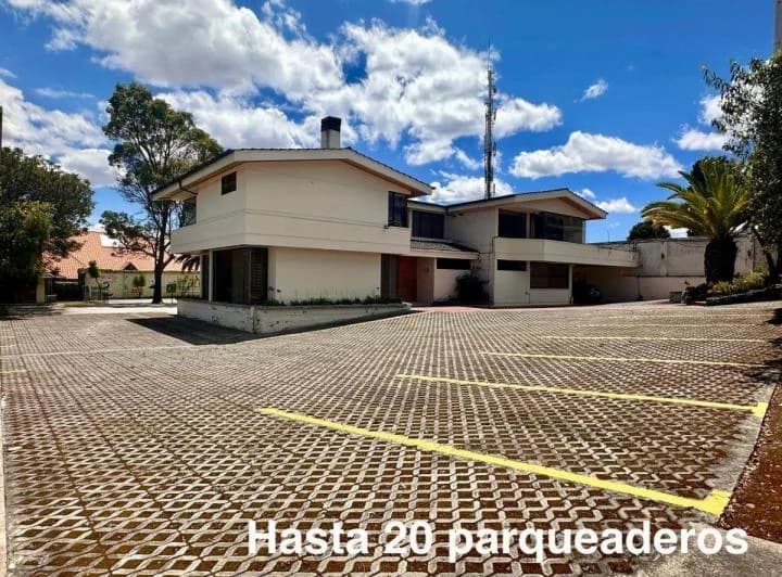 Terreno de 2603 m² en Venta con Área de Bbq en Norte de Quito Sector Academia Cotopaxi — imagen 1