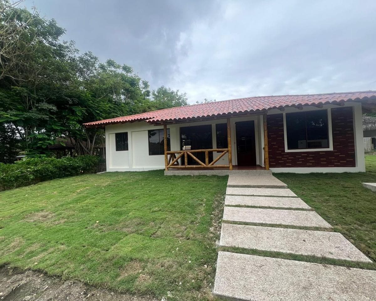 Casa en venta en Santa Elena, Santa Elena
