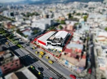 Bodega Mas Locales Comerciales y Oficinas en Venta Sector El Inca 2600 m de Terreno — imagen 3