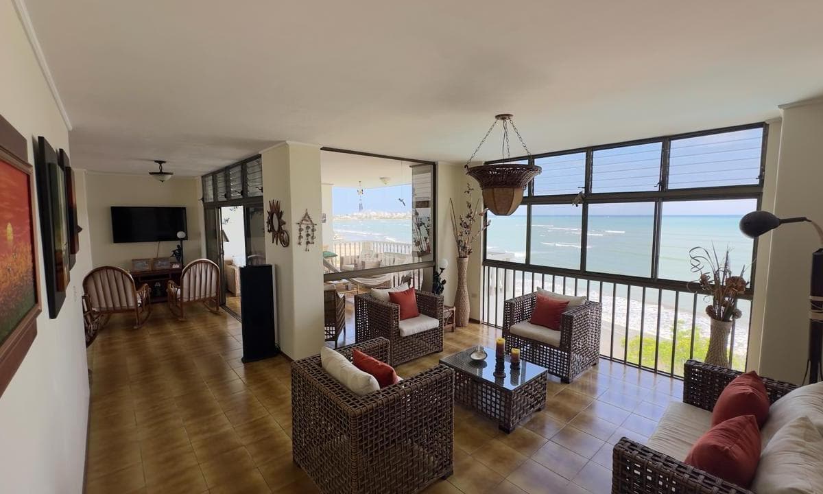 Departamento en venta en Salinas, Santa Elena