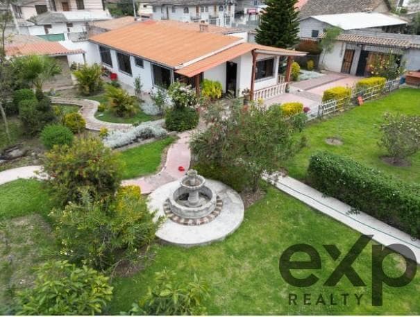 Casa en venta en Antonio Ante, Imbabura