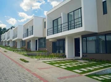 Ferrara Ultimas Casas con Su Propio Club en Puembo — imagen 5