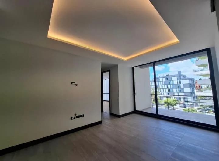 Departamento de Venta 156 m² 3 Habitaciones Sala de Estar Sector González Suárez — imagen 1