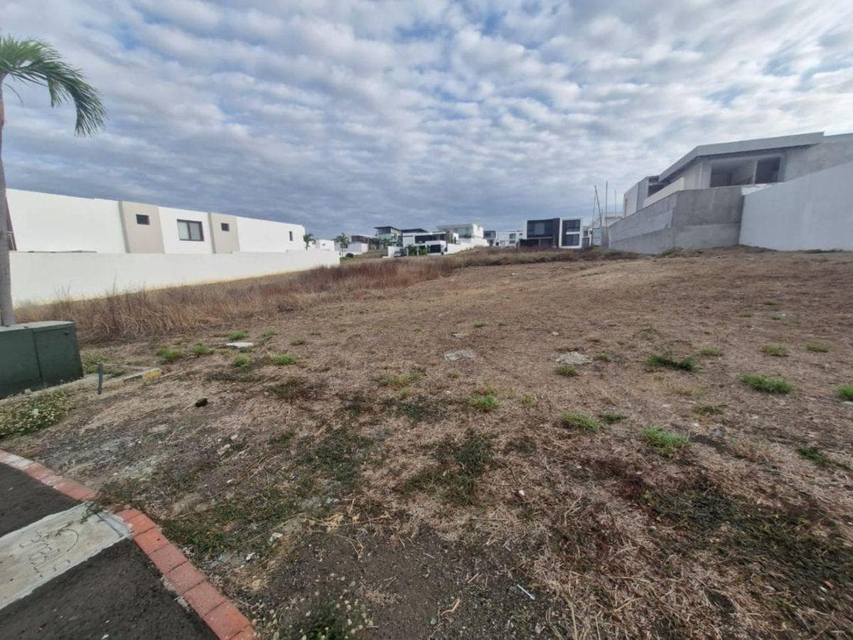 Terreno en venta en Manta, Manabí