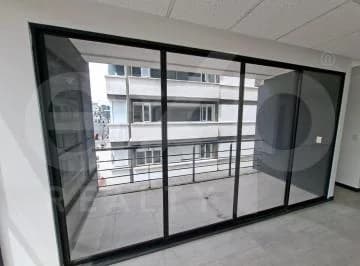 Venta Oficina a Estrenar - Quito - La Carolina – Piso Alto con Balcón — imagen 3