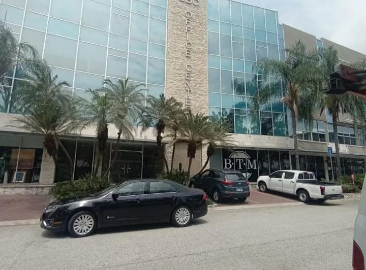 Samborondón Oficina en Venta, Guayas — imagen 1