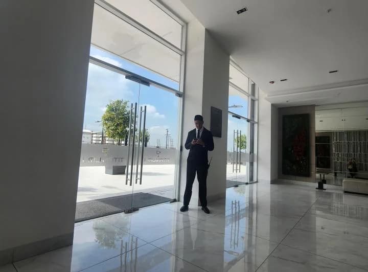 Oficina Comercial en Venta en Samborondón, Guayas — imagen 1