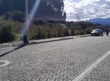 Vendo Terreno 591 m² Urbanizacion Privada Prados del Rio, Valle de Los Chillos, Sector El Colibri. Provincia de Pichincha — imagen 2