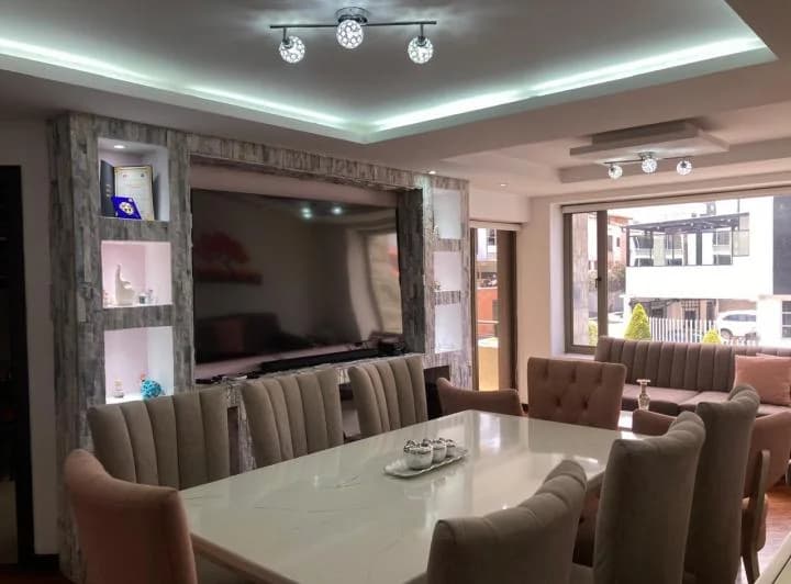 Dpto. 3 Hab. Urb. Jardines de Amagasi con Balcon. Provincia de Pichincha — imagen 1
