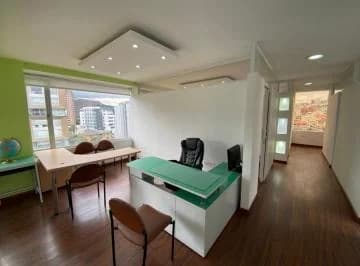 Vendo, Linda Oficina 160 m², Semi Amoblada, Excelente Sector! Av Luis Cordero, Colón. Provincia de Pichincha — imagen 4