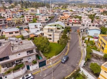 Casa en Venta | 599 m² Totales en Urbanización — imagen 2