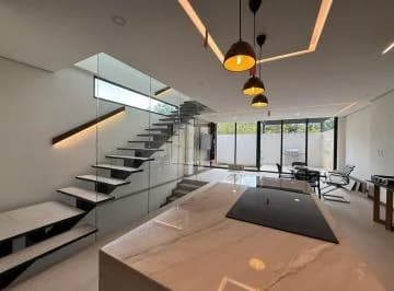 Casa con 237 m² y 3 Habitaciones en Venta en La Primavera — imagen 5