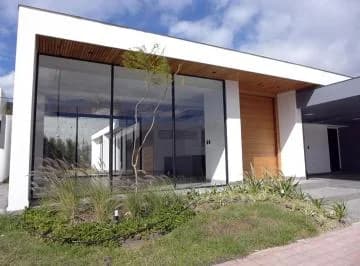 Hermosa Casa Independiente de Una Planta en Tumbaco — imagen 3