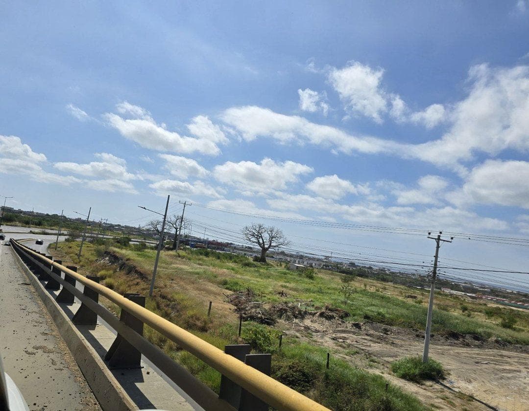 Terreno en venta en Manta, Manabí