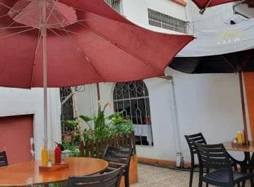 En Venta 2 Casas, Más Local Comercial, Sector La Floresta! — imagen 5
