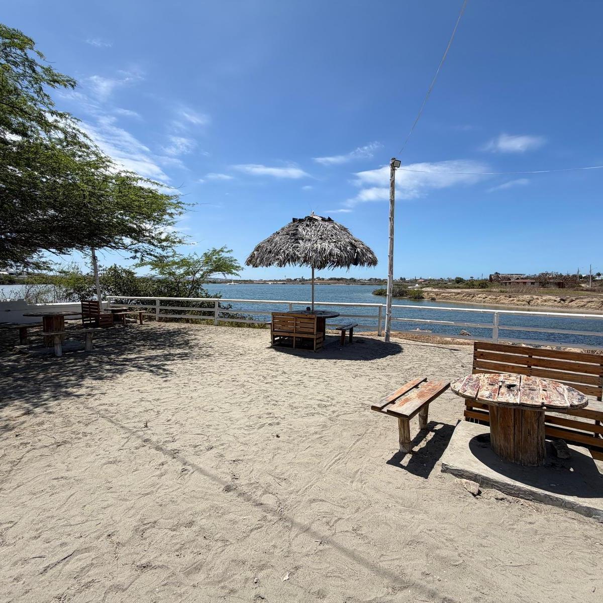 Terreno en venta en Punta Blanca, Santa Elena