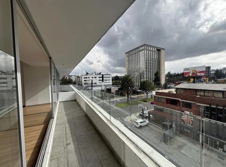 Vendo Oficina Centro Norte Quito en Edificio Gaia Us — imagen 1
