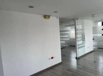 Oficina en Venta Sobre La Av de Los Shyris. Provincia de Pichincha — imagen 2