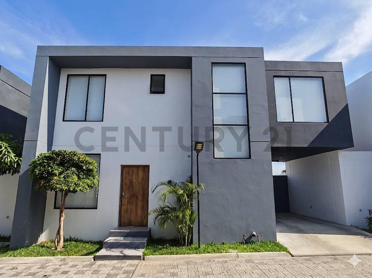 Casa en venta en Manta, Manabí