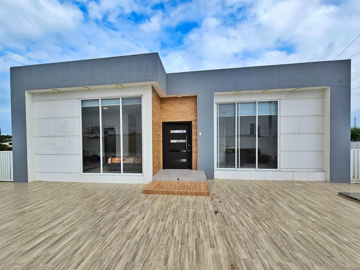 Casa en venta en Santa Elena, Santa Elena