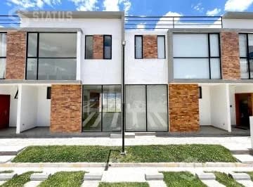 Casa de Venta en Conjunto - Sector Playa Chica Cerca Parque San Carlos de Alangasí — imagen 5