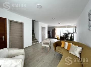 Casa de Venta en Conjunto - Sector Playa Chica Cerca Parque San Carlos de Alangasí — imagen 2