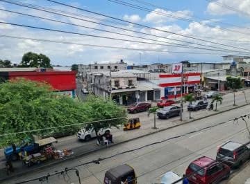 Propiedad en Venta Esquinera Residencial Comercial con 4 Locales - Av Domingo Comín, Sur Guayaquil, Guayas — imagen 2