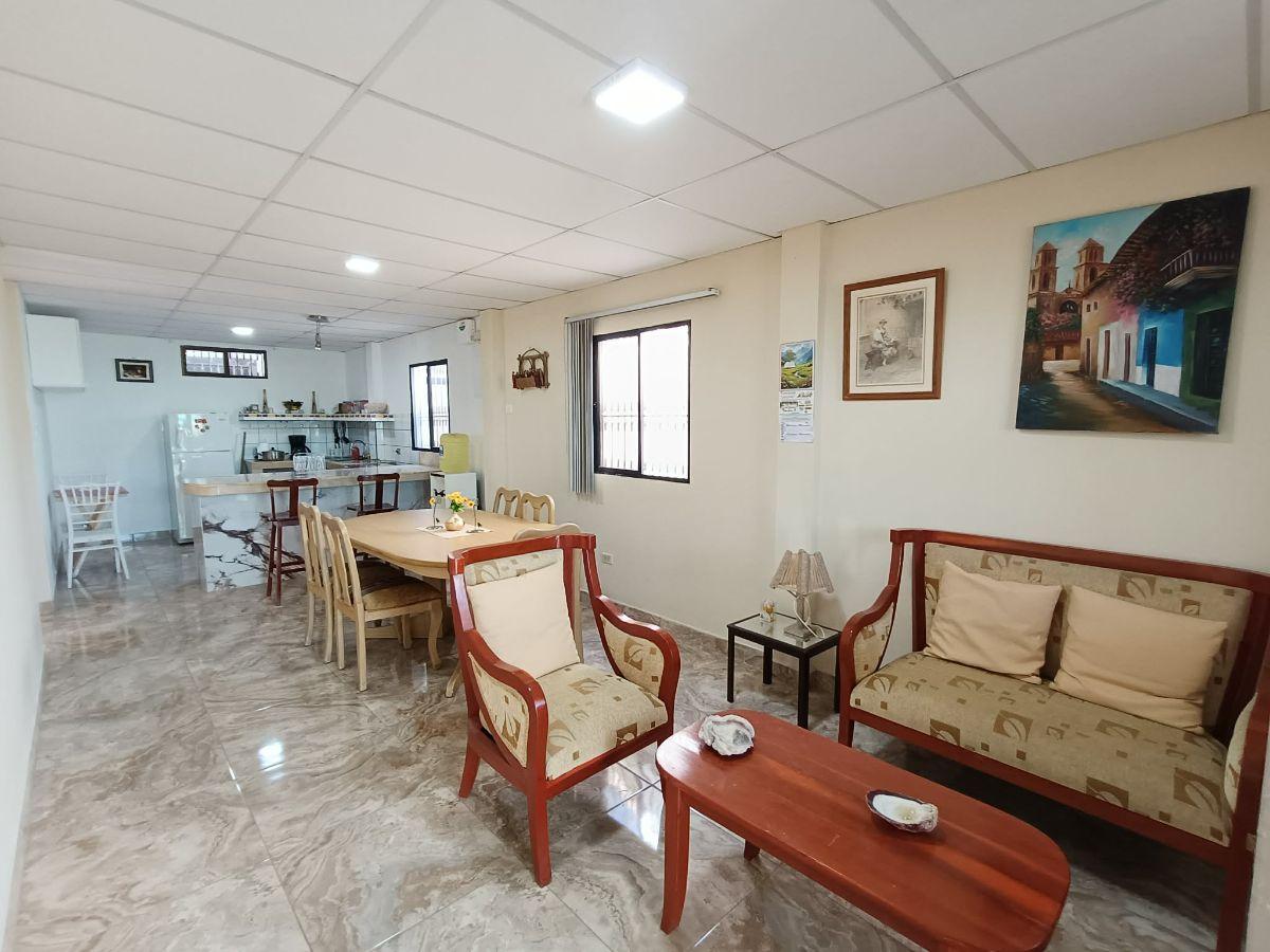 Casa en venta en Salinas, Santa Elena