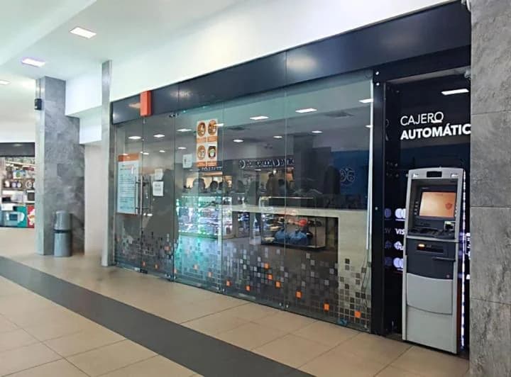 Local Comercial en Venta – Centro Comercial Albán Borja | Urdesa - J. Zavala, Guayas — imagen 1