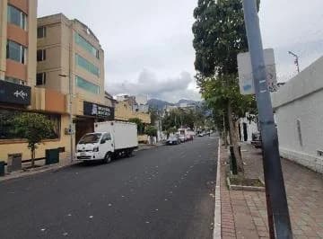 Oportunidad Única | Terreno Esquinero en Venta – Reina Victoria y Carrión — imagen 2