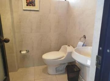 Se Vende Amplia Oficina Ubicada en El Centro Norte de Quito. Provincia de Pichincha — imagen 5