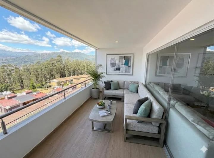 Vendo Departamento de Lujo Cumbaya — imagen 1