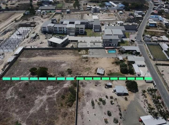 Terreno Comercial de Venta en Manta, Manabí — imagen 1