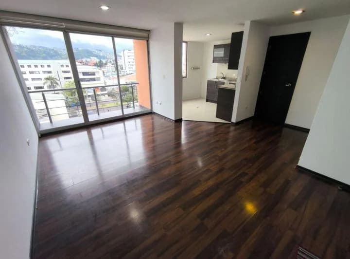 J/av. 12 de Octubre, Departamento Duplex de Venta, Dos Habitaciones. Provincia de Pichincha — imagen 1