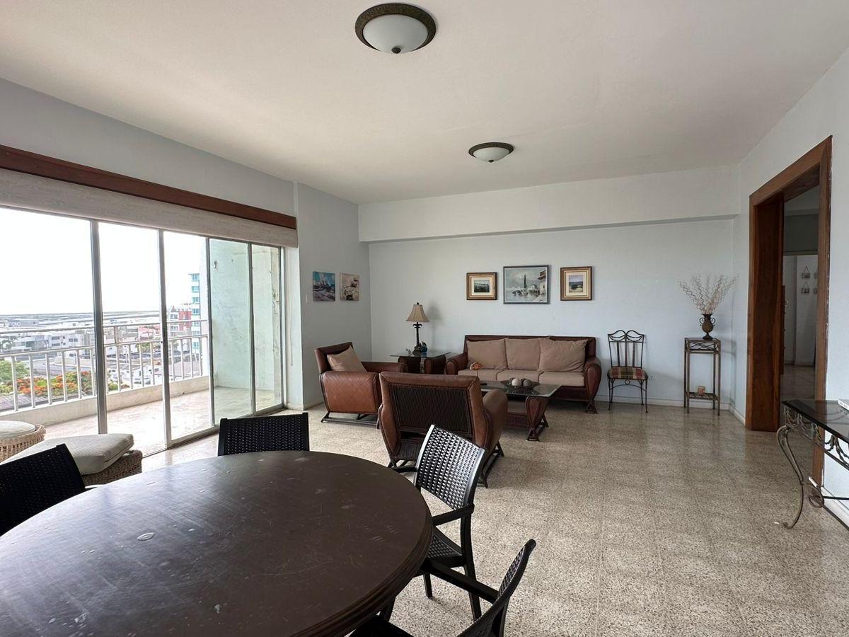 Apartamento en venta en Salinas, Santa Elena