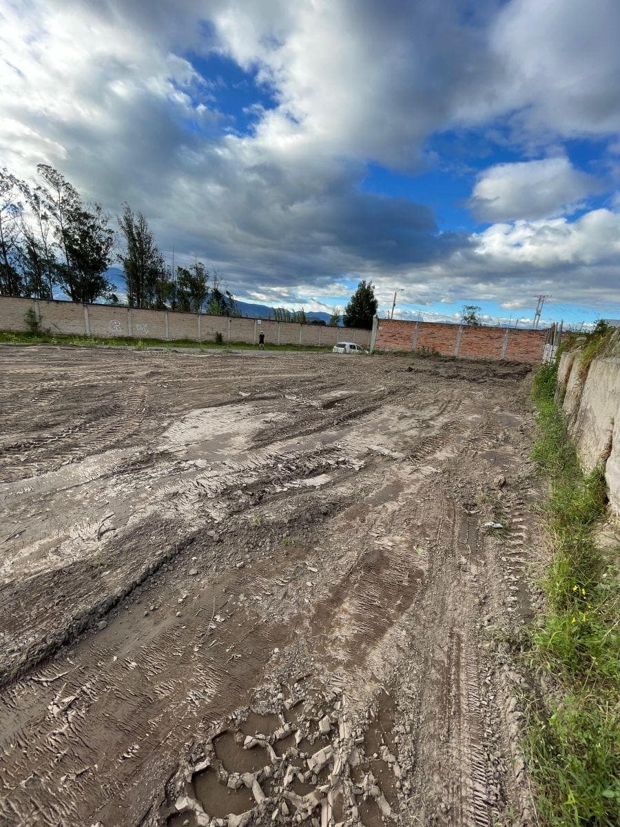 Terreno en venta en Antonio Ante, Imbabura