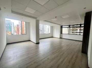 Mv - Sector La Carolina, Amazonas y Guayas, en Venta Oficina 47 m² Piso Alto a Estrenar — imagen 3