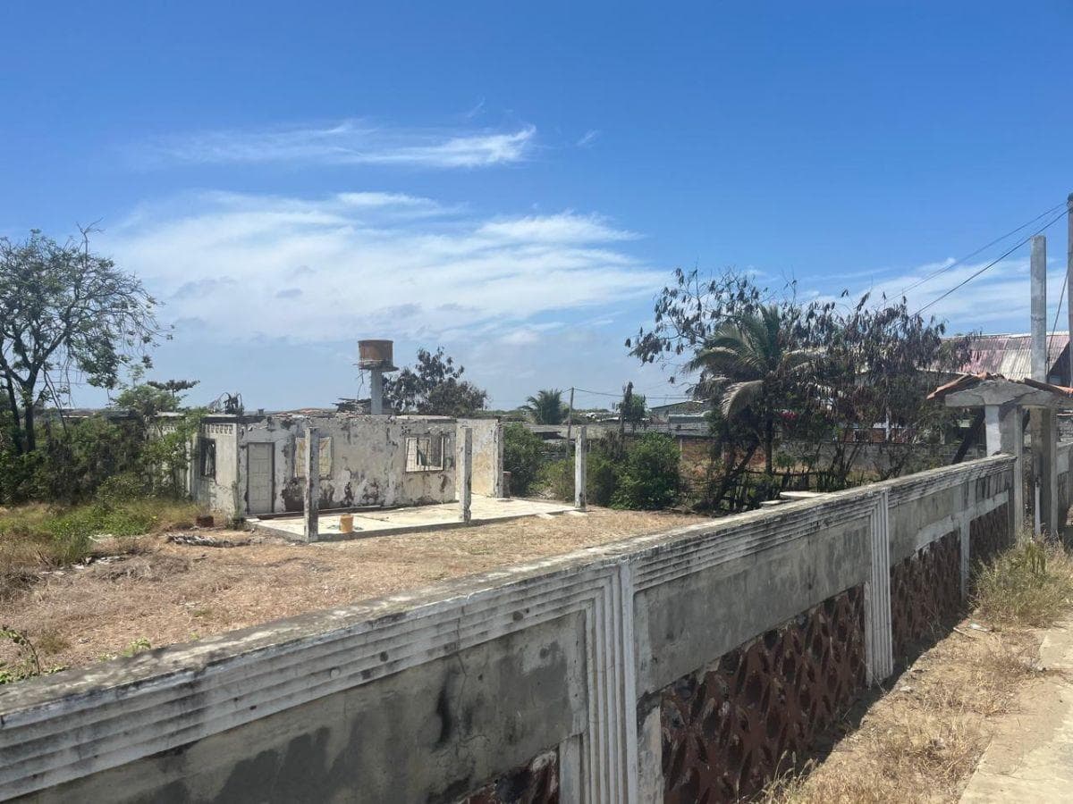 Terreno en venta en Playas, Guayas